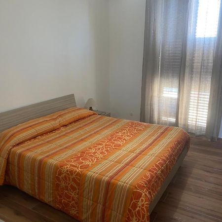 La Casa Di Nonna Dina Villa Syrakusa Exteriör bild